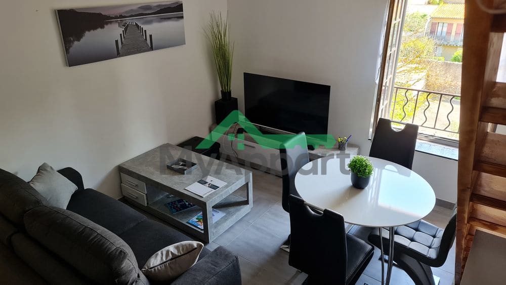 Un Cocon, T3 Duplex meublé expo Sud sans vis à vis — photo 2