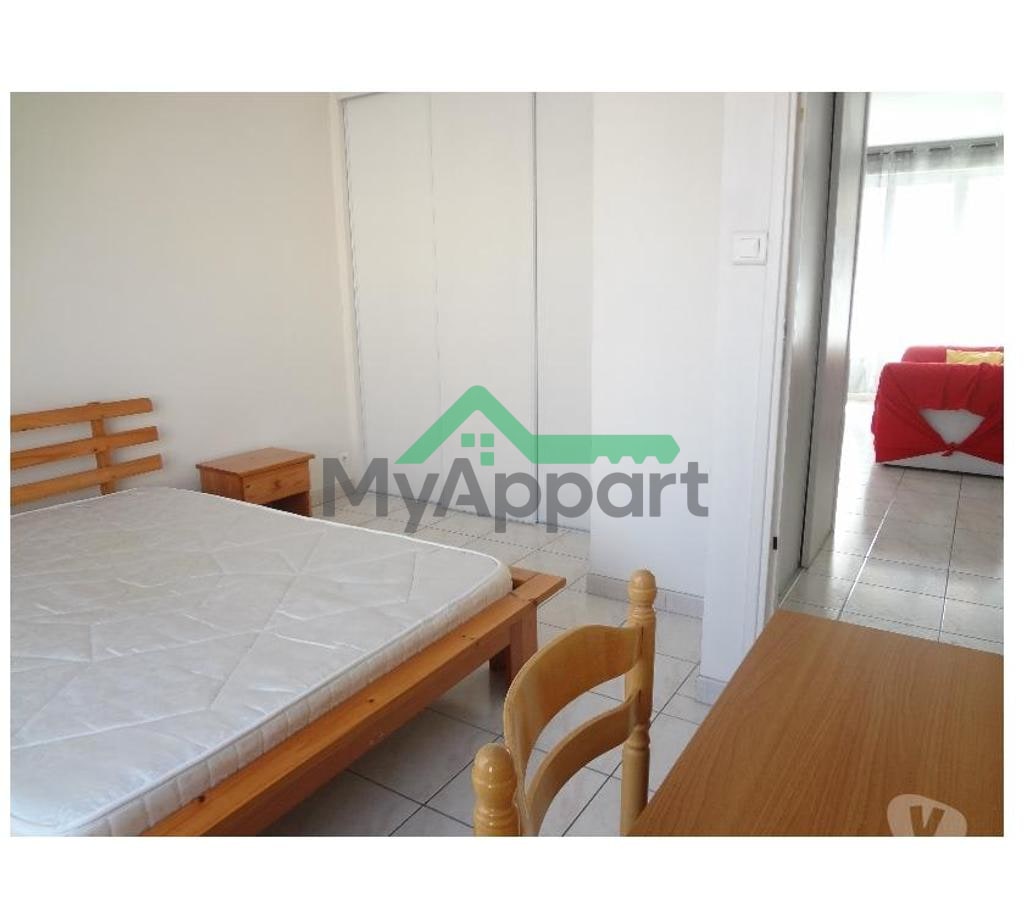 TRES BEAU F2 meublé de 40 m2 avec Parking privé — photo 3