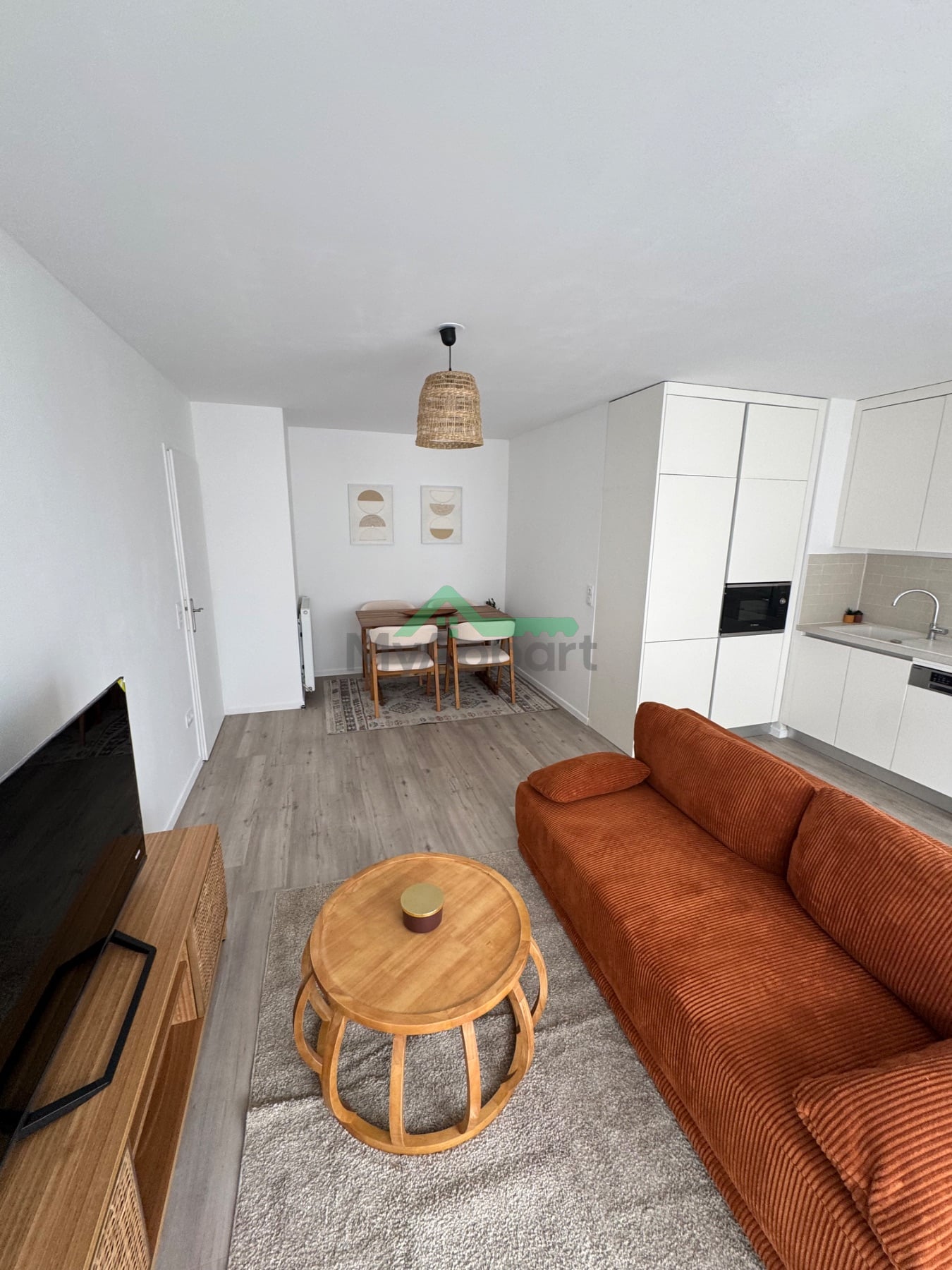 T2 Lumineux avec Balcon et Parking — photo 2