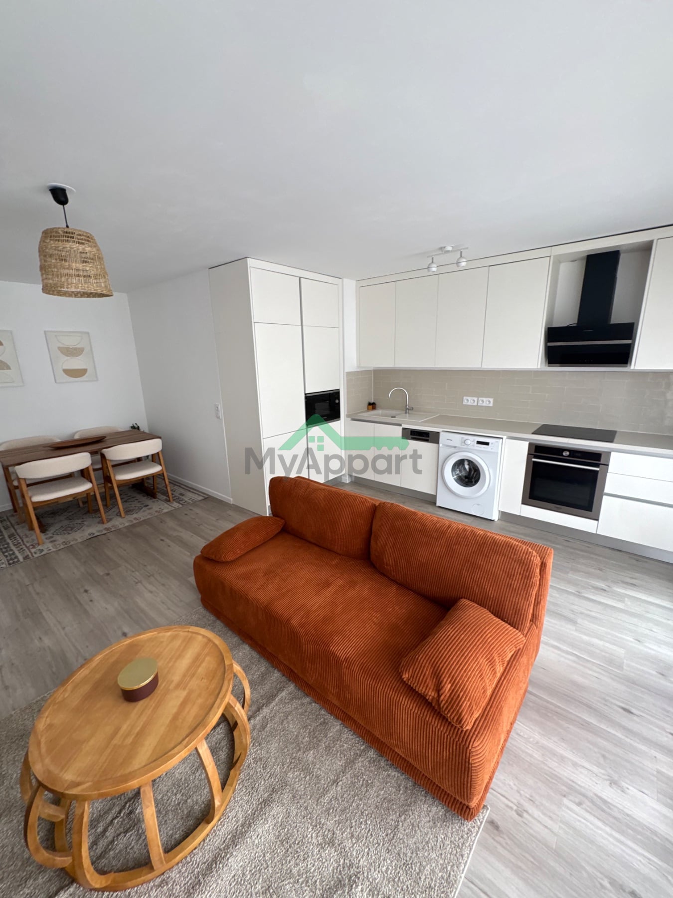 T2 Lumineux avec Balcon et Parking — photo 1