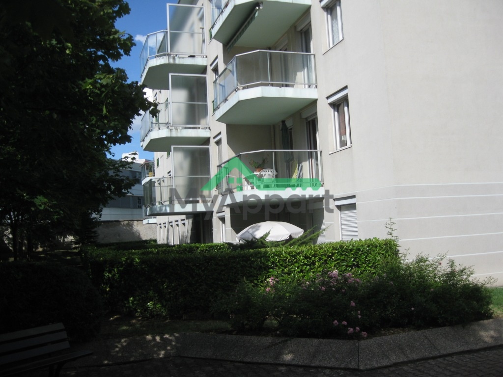 Appartement 86m² T4, 2 chambres , loggia plein ouest sans vis à vis, double séjour, au calme dans jardin résidence, cave et garage double, Lyon Monplaisir — photo 11