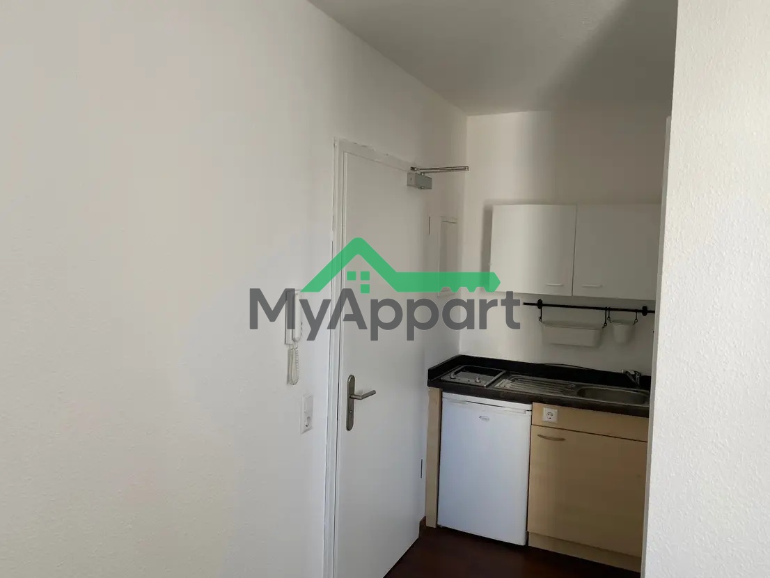 Studio compact et fonctionnel • 1 pièce • 18 m² – — photo 3