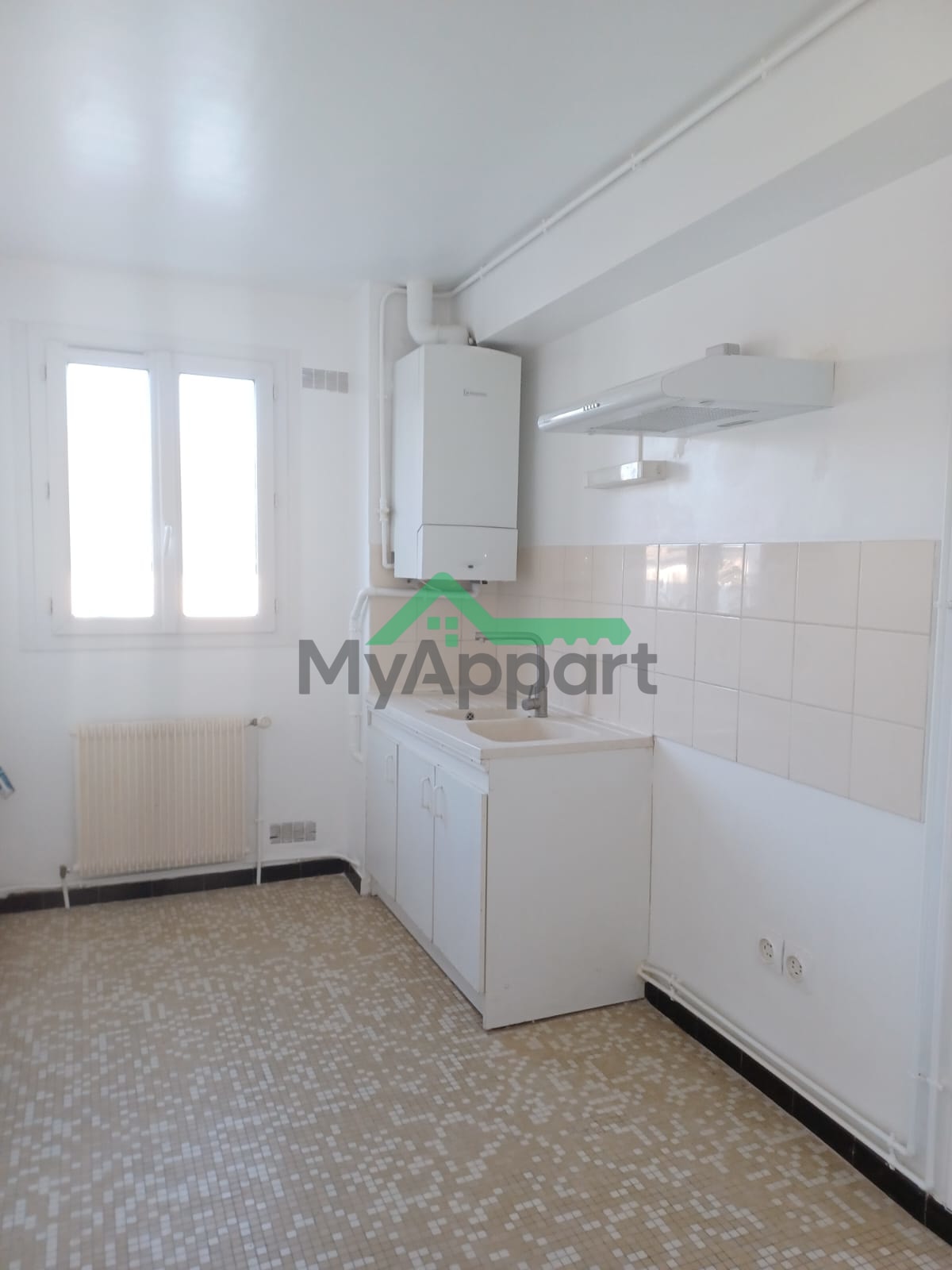 2 Pièces 42 m² · Les Mureaux 78130 · Quartier Centre-ville