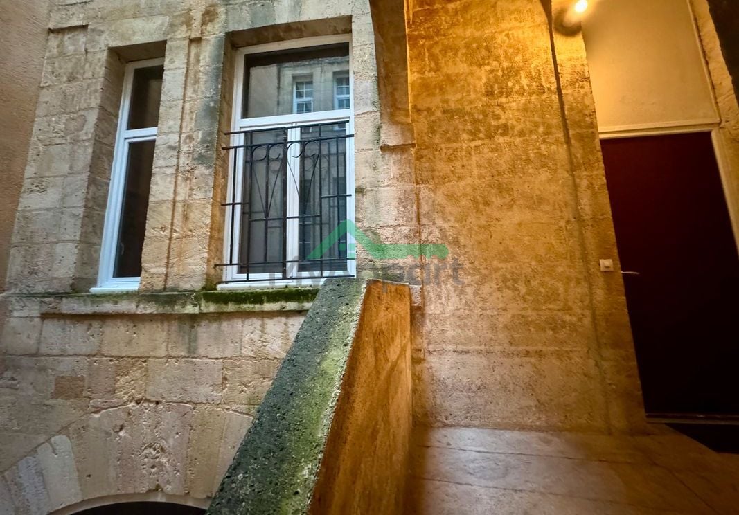 T3 meuble 2 chambres saint Michel Bordeaux — photo 3