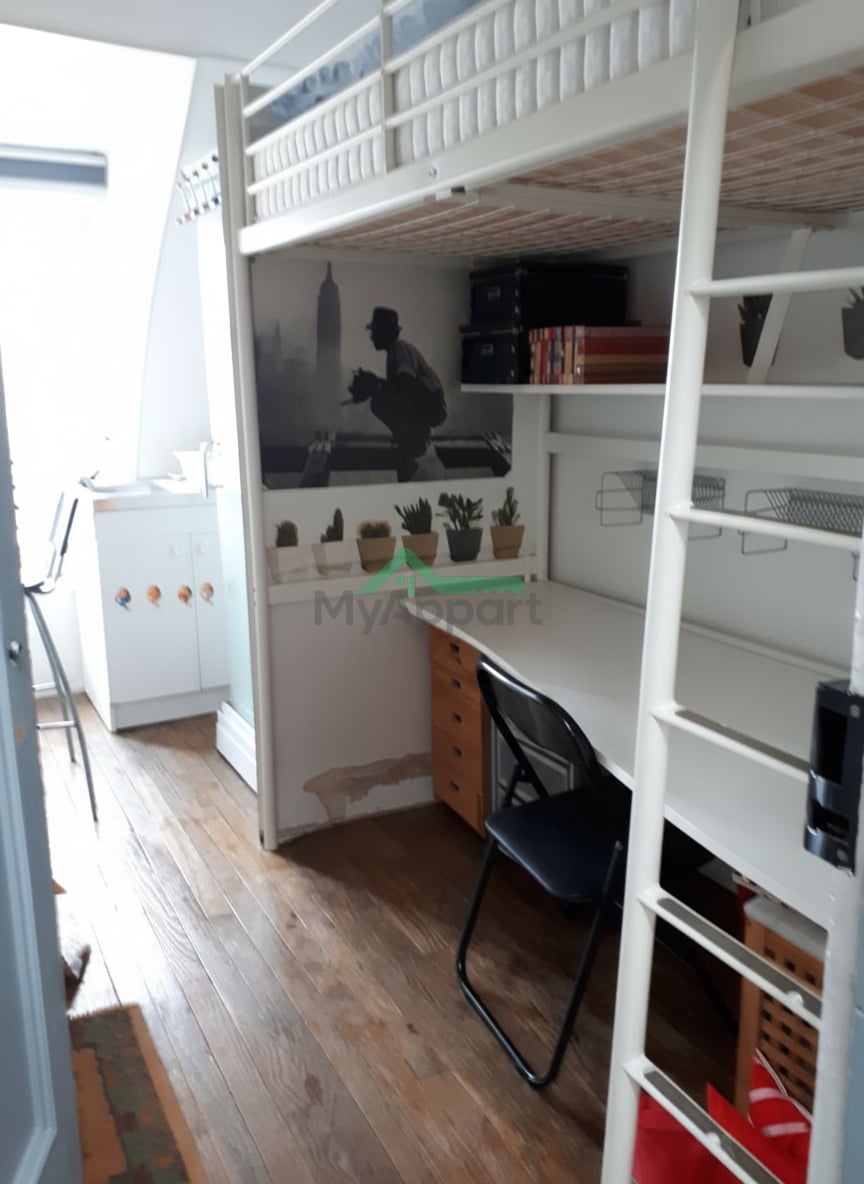 Studette Paris 17e proche transports — photo 1