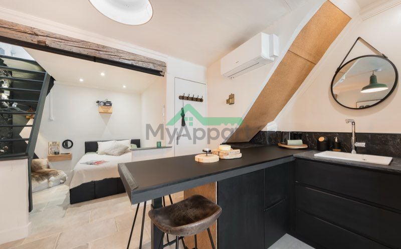 Duplex 28 m2 Suite meublée tout confort élégante Centre Historique Piéton — photo 5