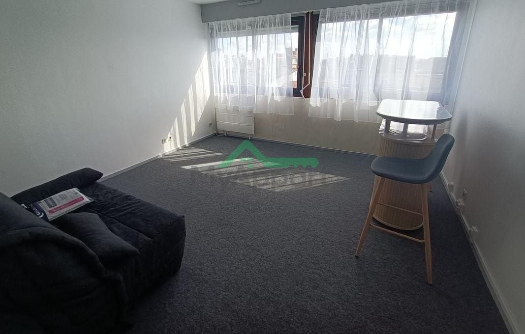Studio meublé quartier victoire 27.5m² — photo 1