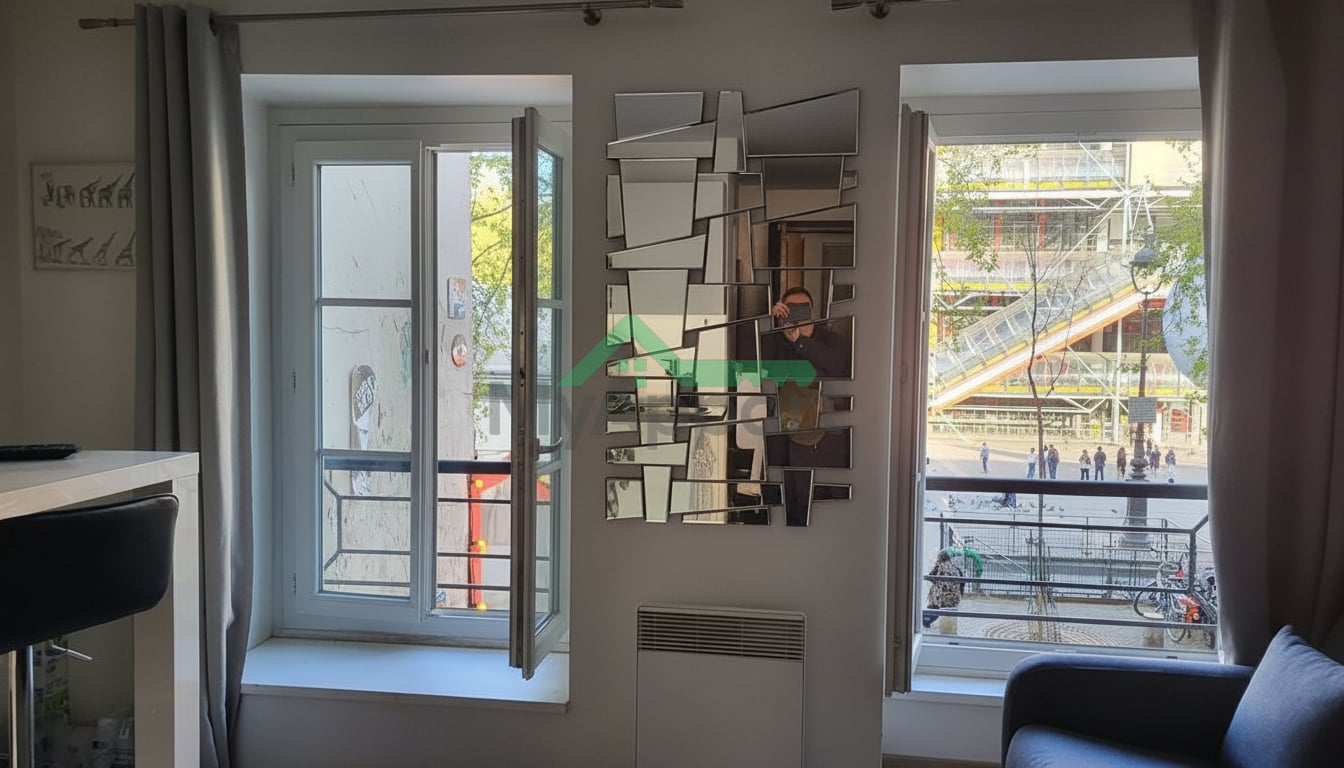 Location Studio meublé Châtelet — photo 1