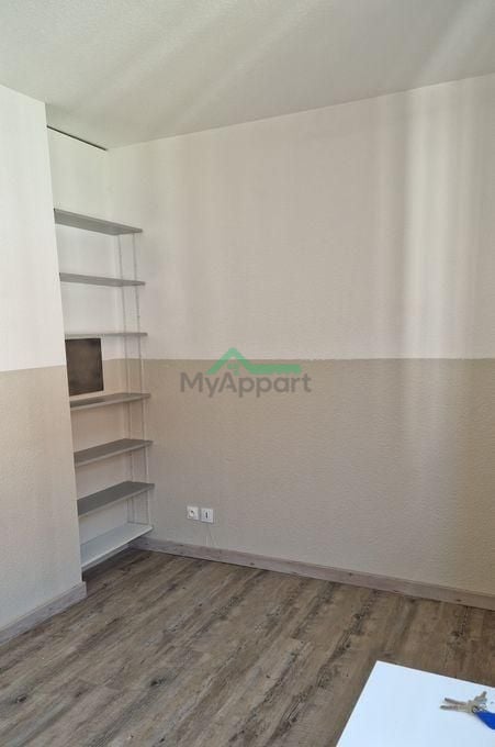 Location Studio ÉTUDIANT 18 m2 à Lille