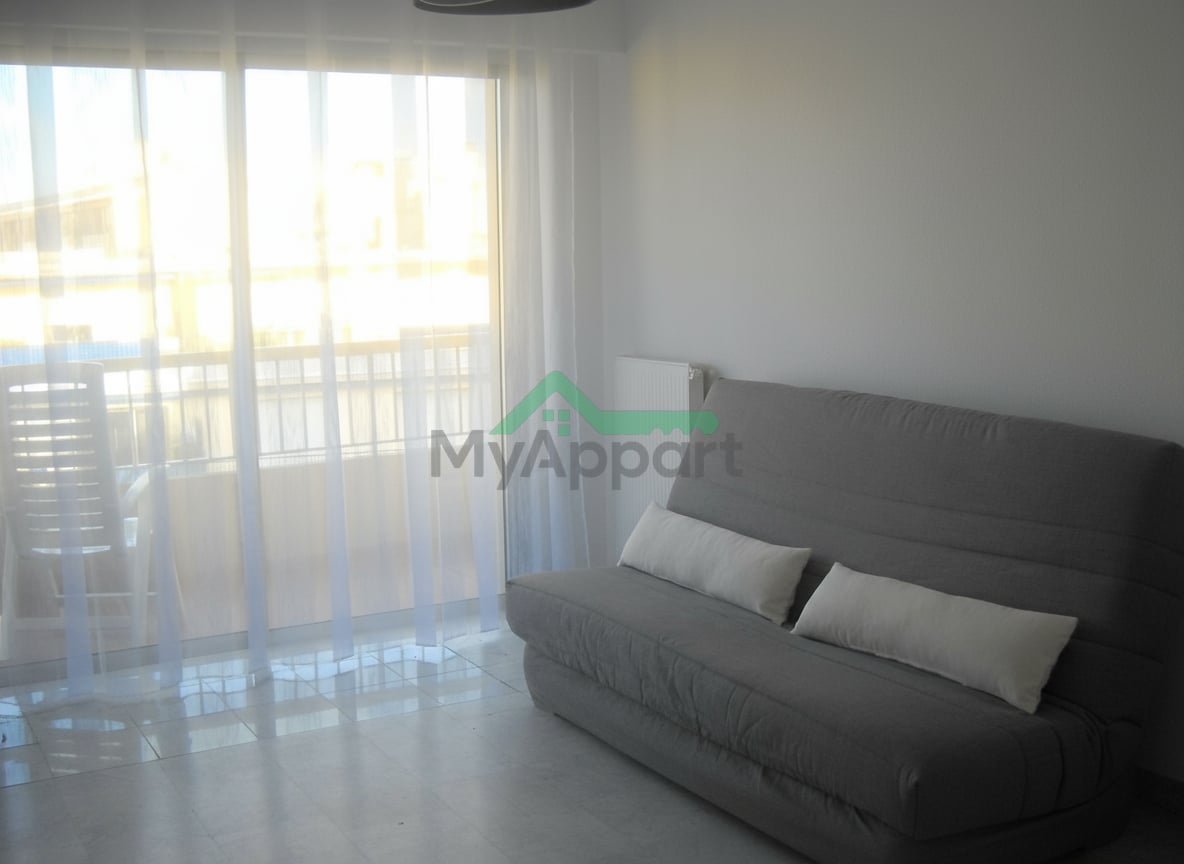 Studio 35 m² residence standing gardien et video-surveillance antibes centre — photo 2