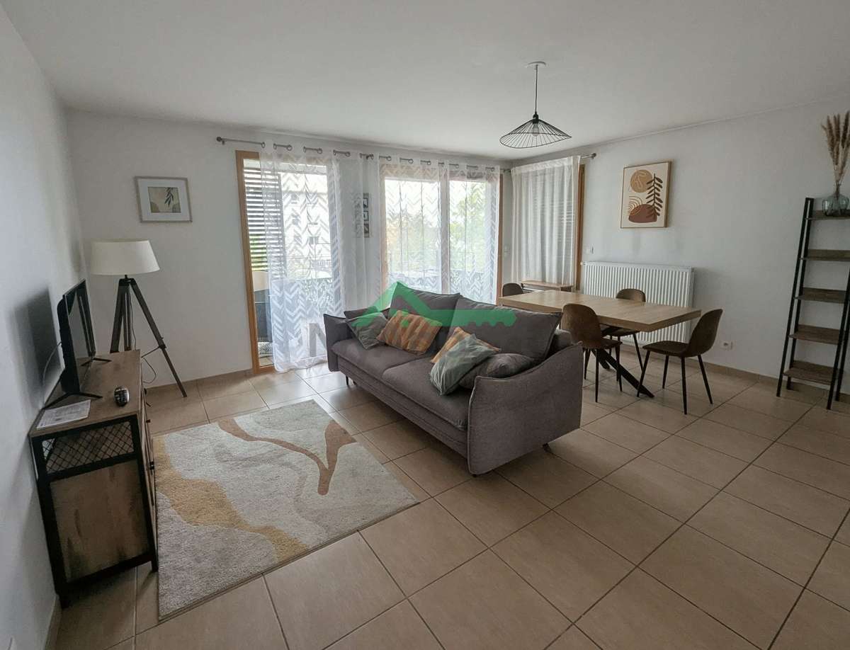 Appartement très lumineux- 2 chambres - 68 m2 - Proches des transports en communs — photo 1