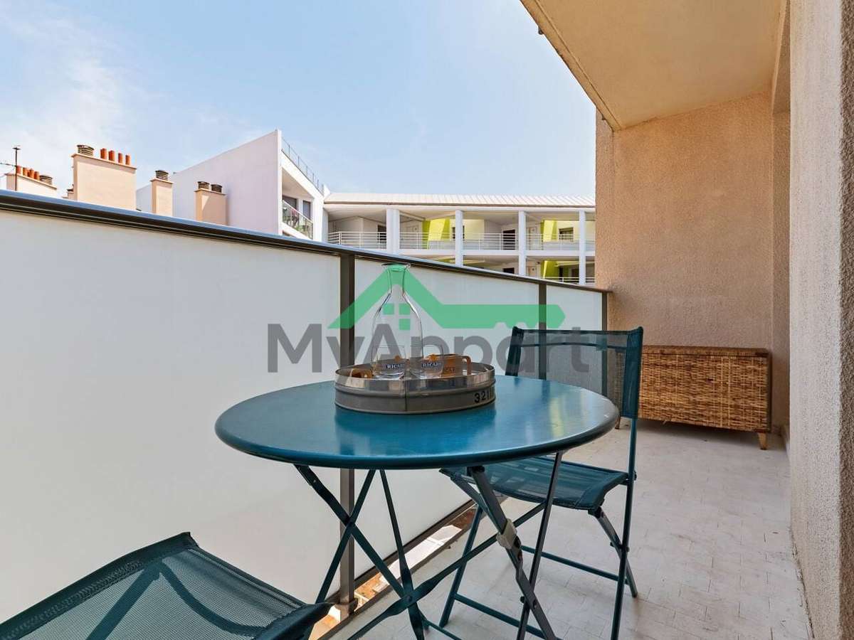 Studio 1 pièce 38 m² — photo 1