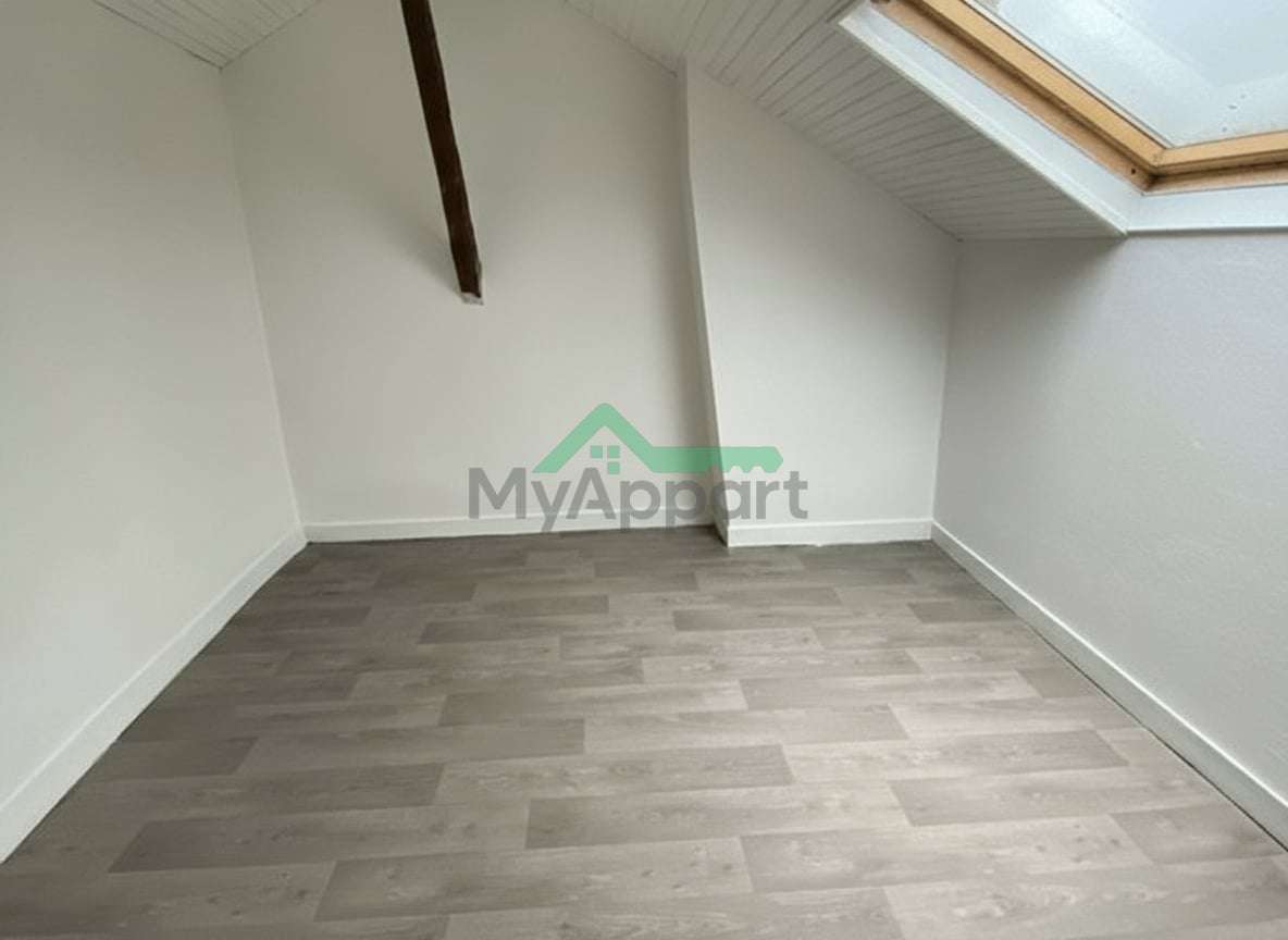 F2 à louer — photo 1